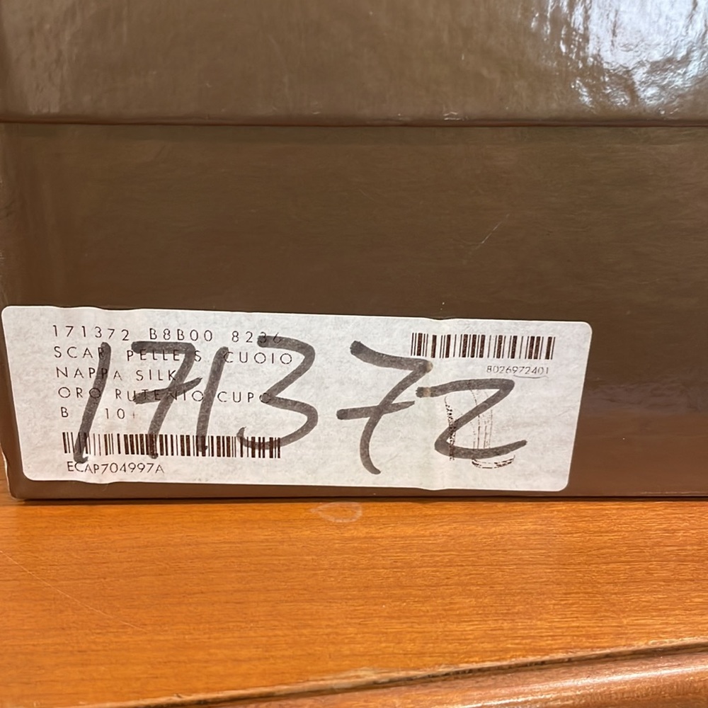 Gucci Gold Platform Pumps - Picture 5 of 7